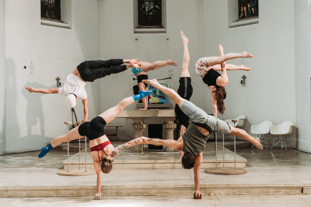 Handstand Heaven 2026